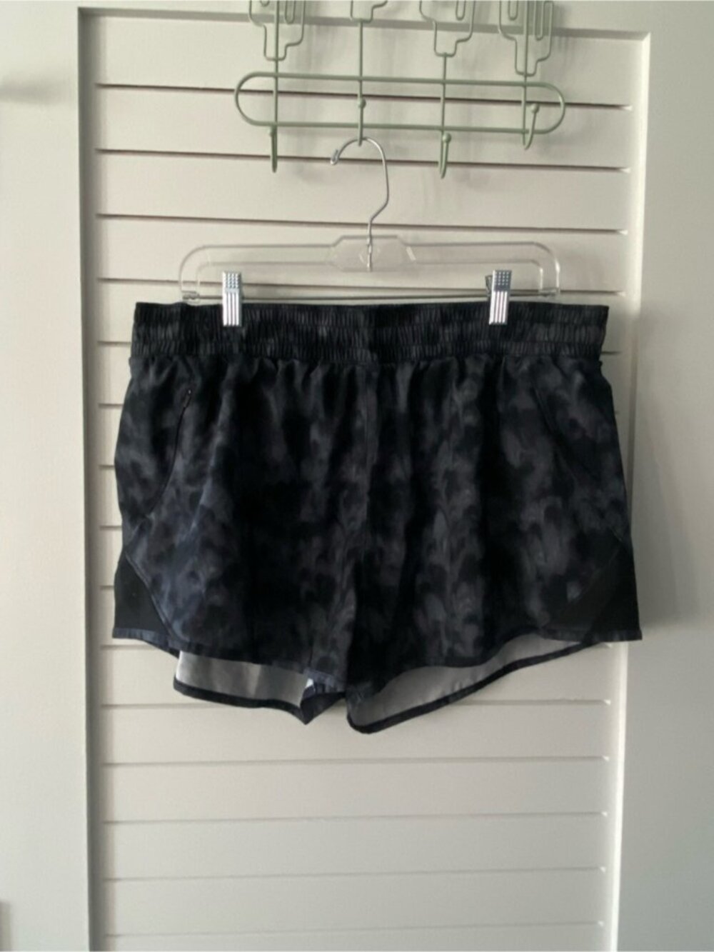 All in Motion Athletic Shorts Black Grey Watercolor Size XL 100% Polyester